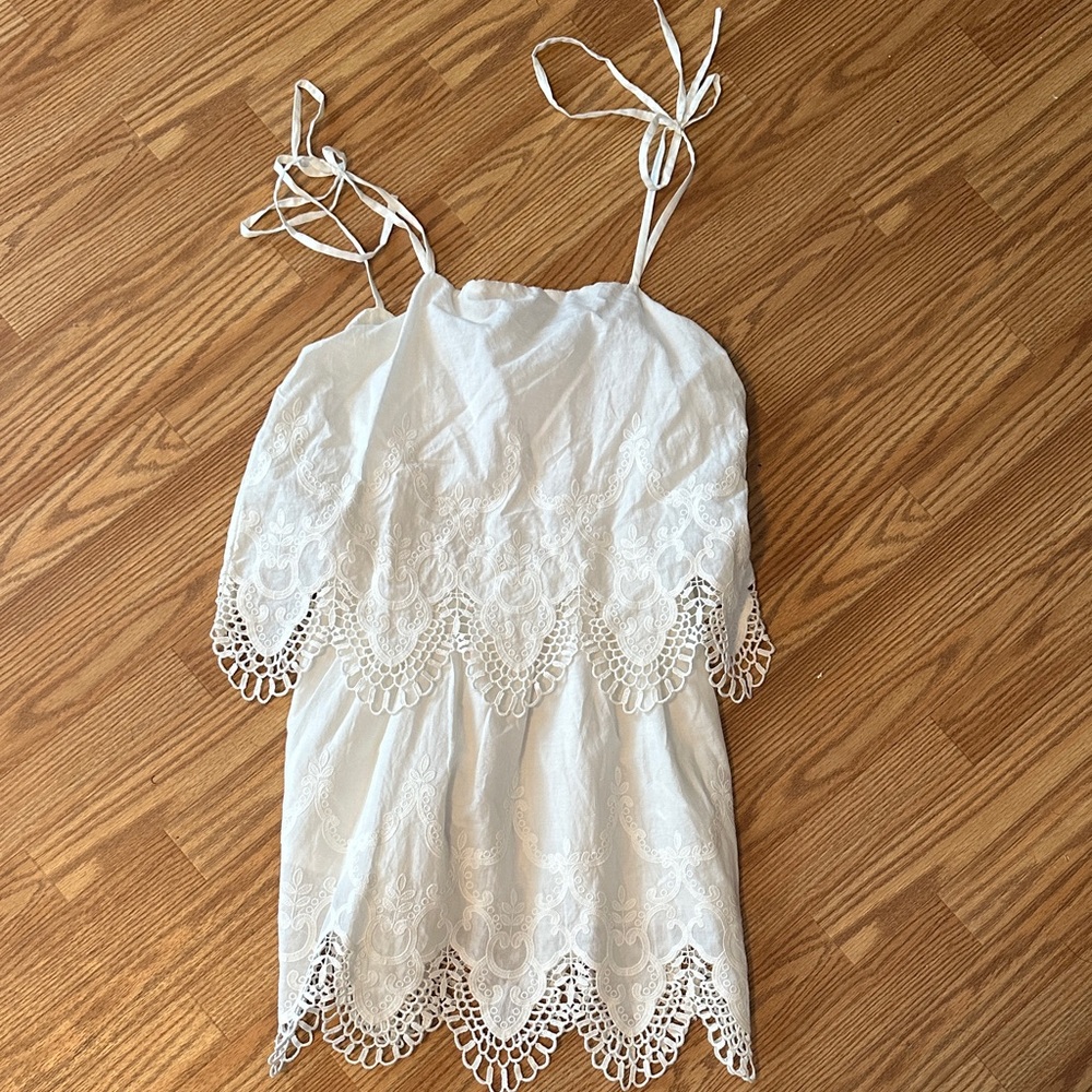 Chic White Lace Camisole